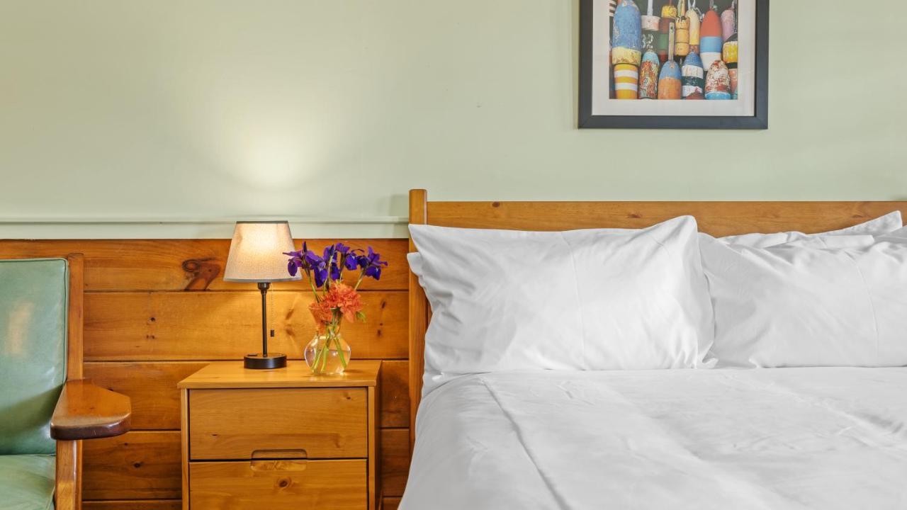 Mid-Town Motel Бутбей-Харбор Экстерьер фото